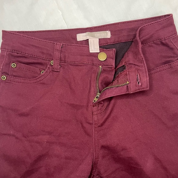 MAROON SLIM FIT PANTS FOREVER 21 - Picture 5 of 5